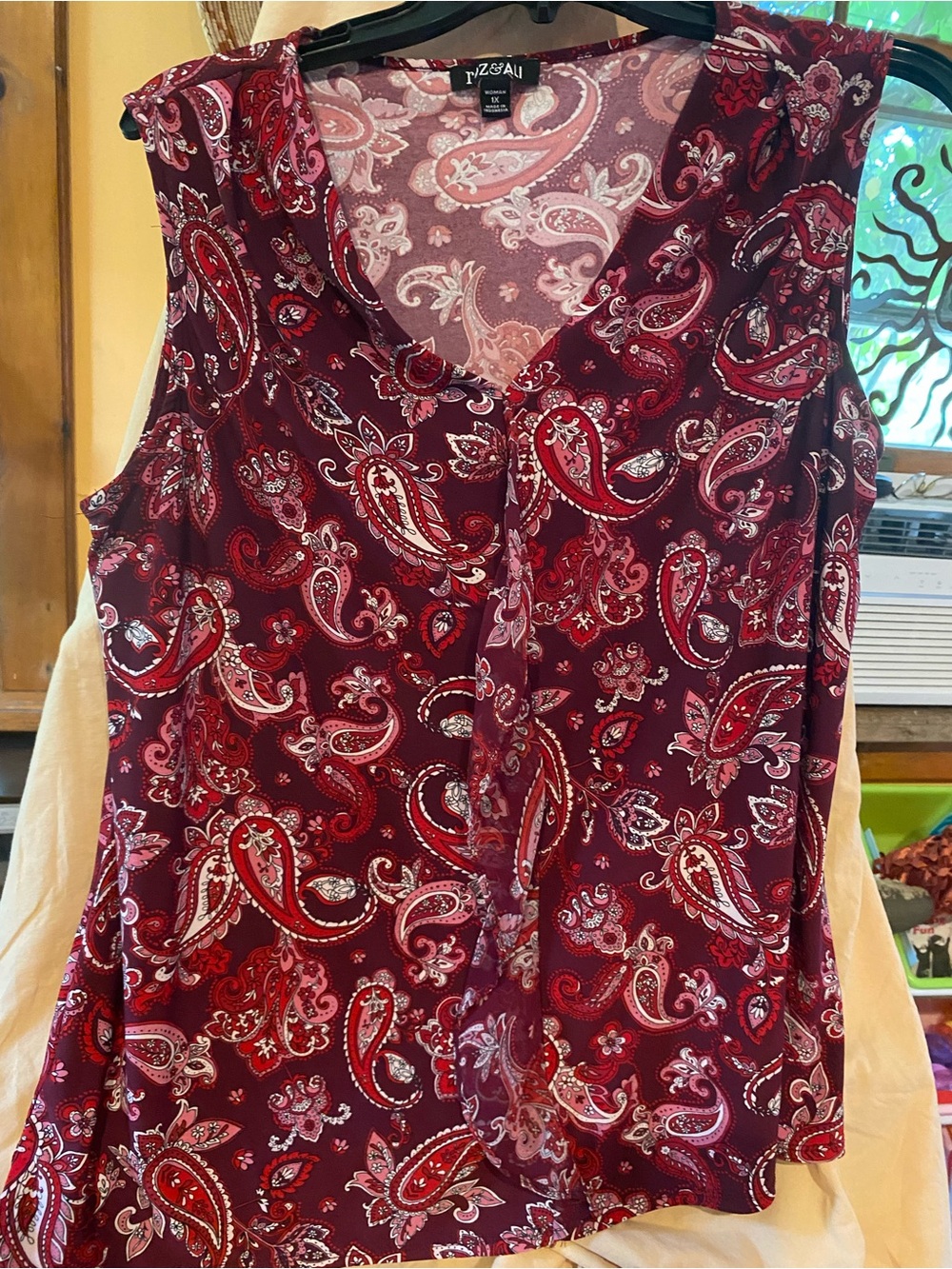 Roz & Ali Burgundy Red Paisley Sleeveless V-Neck Camisole
